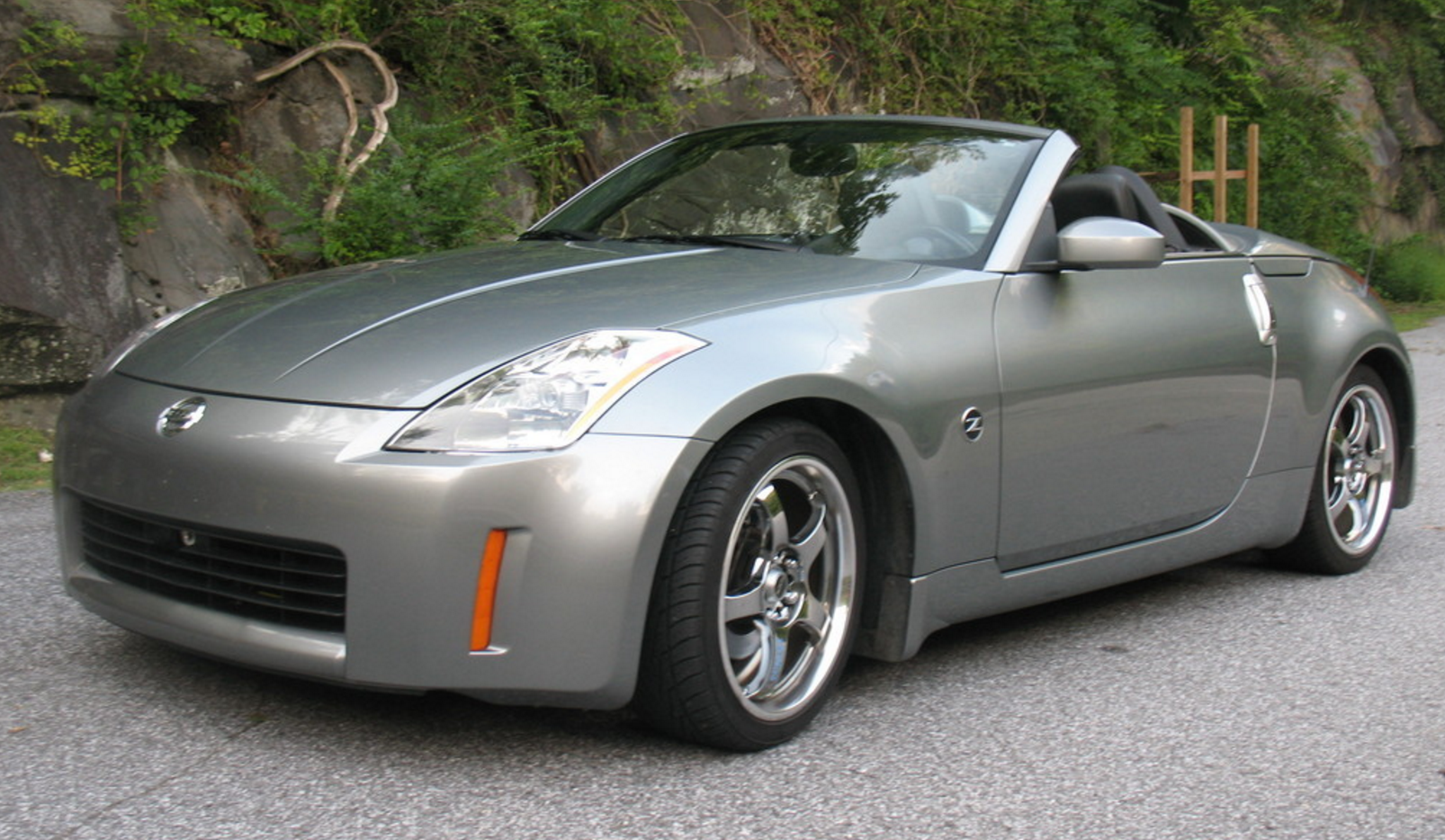 2004 nissan 350z roadster review
