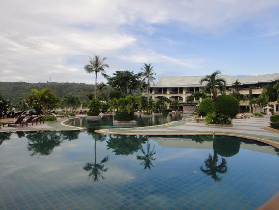 phi phi island cabana hotel reviews